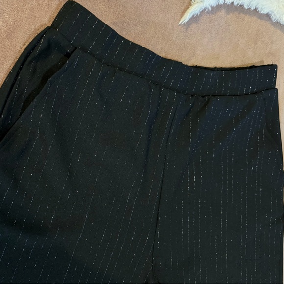 JDY Petite wide leg pants in black - Picture 9 of 12